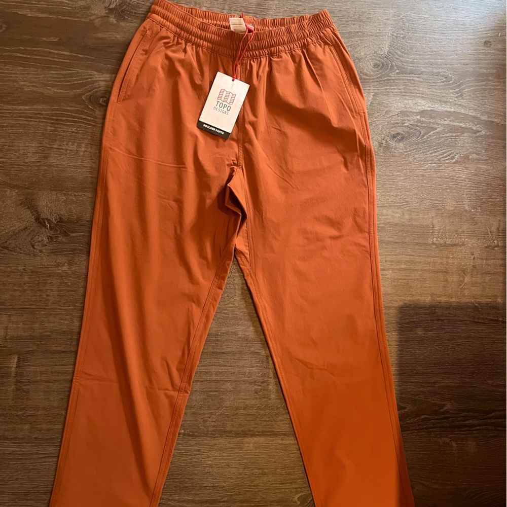 NWT Woman’s Topo Designs Boulder Tech Stretch Pants Brick Medium